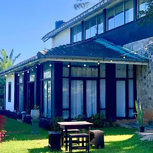 Hostel Miracle Trail, Kandy